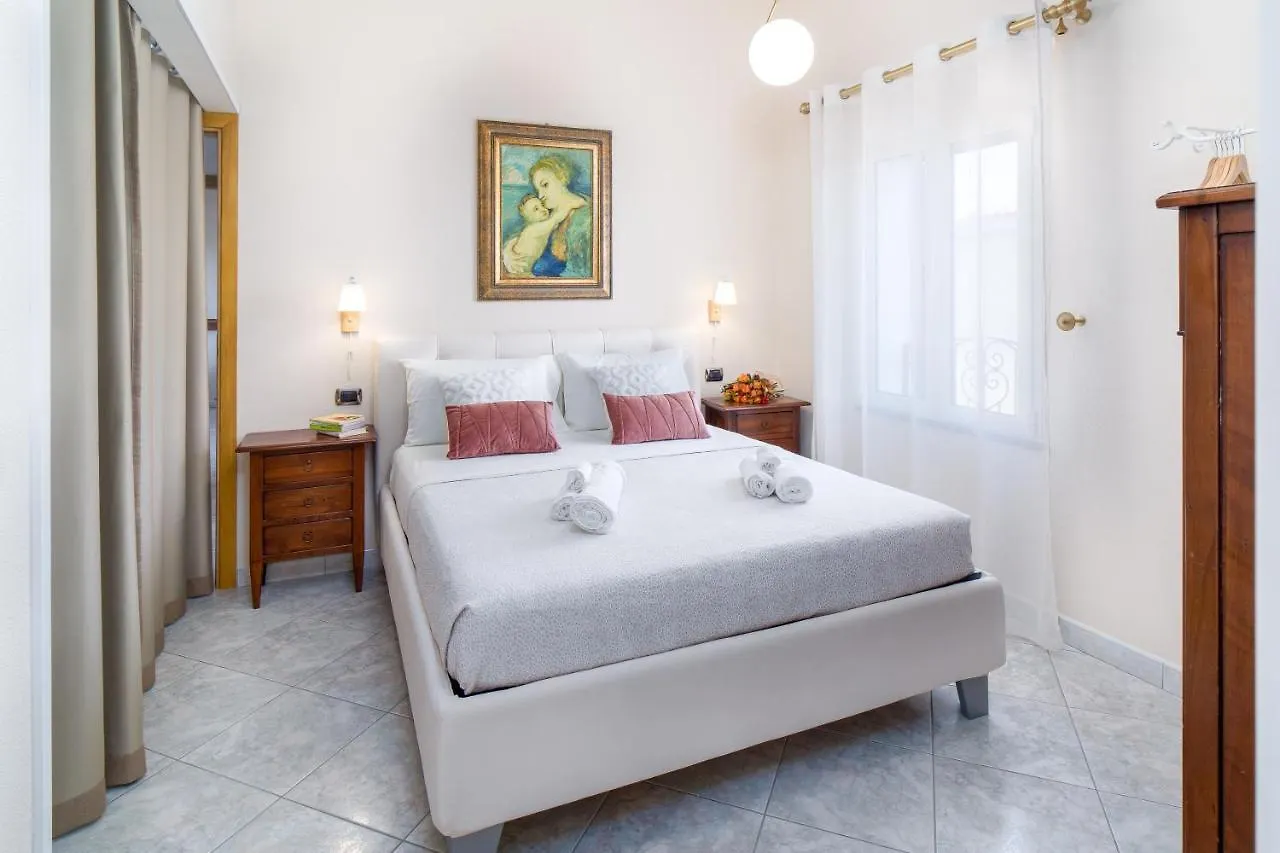 Eliana'S Apartments - Mares E Montes Orosei 0*,  Italia