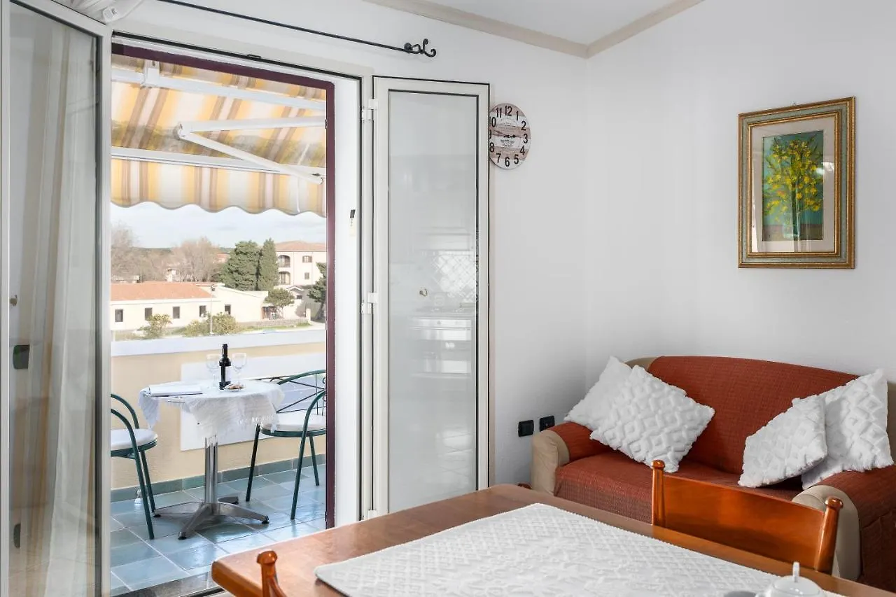 Eliana'S Apartments - Mares E Montes Orosei 0*,
